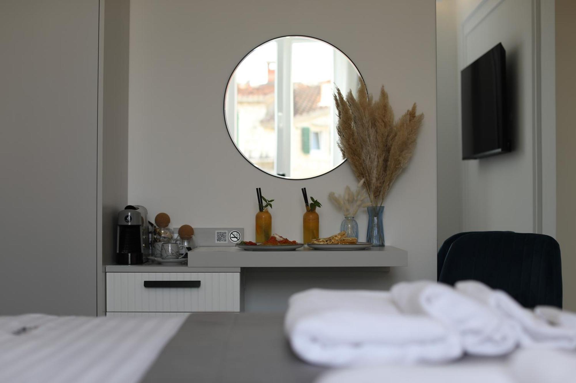 Ma Pe Luxury Rooms Сплит Номер фото